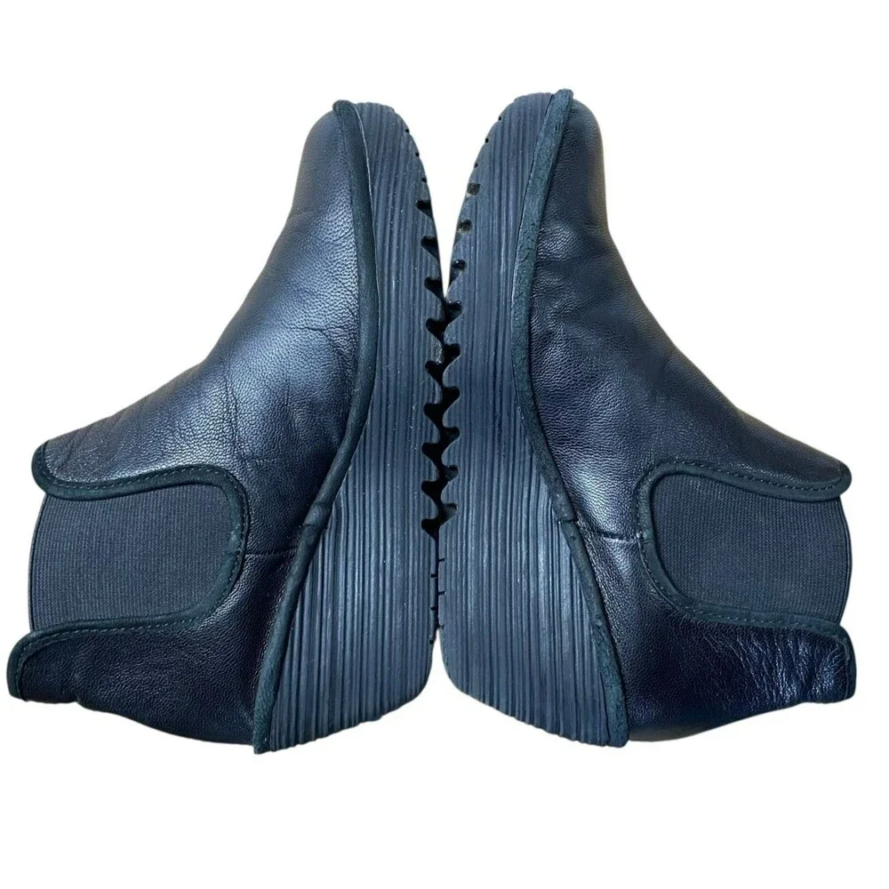 Fly London YAT Black Leather Chelsea Wedge Ankle Boots EU 39 US 8